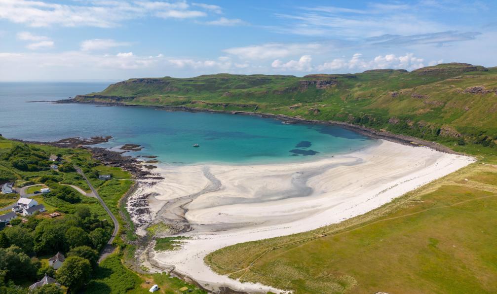 Robin - Adobe Stock - Plage et baie de Calgary, île de Mull en Écosse - Road trip dans les Highlands et sur la NC500 - 4