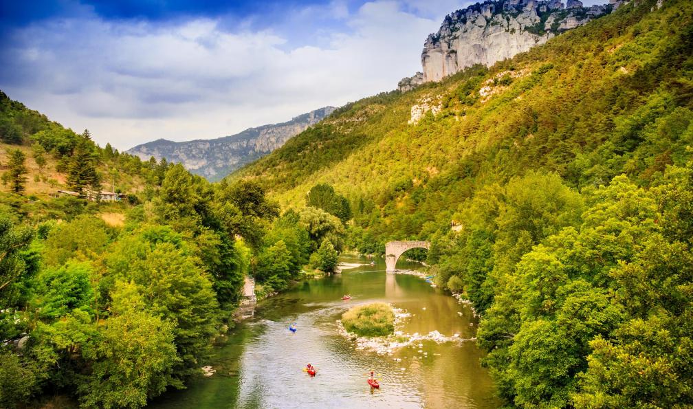 G.DESCHAMPS - CRT Occitanie -  Canoë dans les Gorges du Tarn, France - Rando-Canoë dans les gorges du Tarn - 9