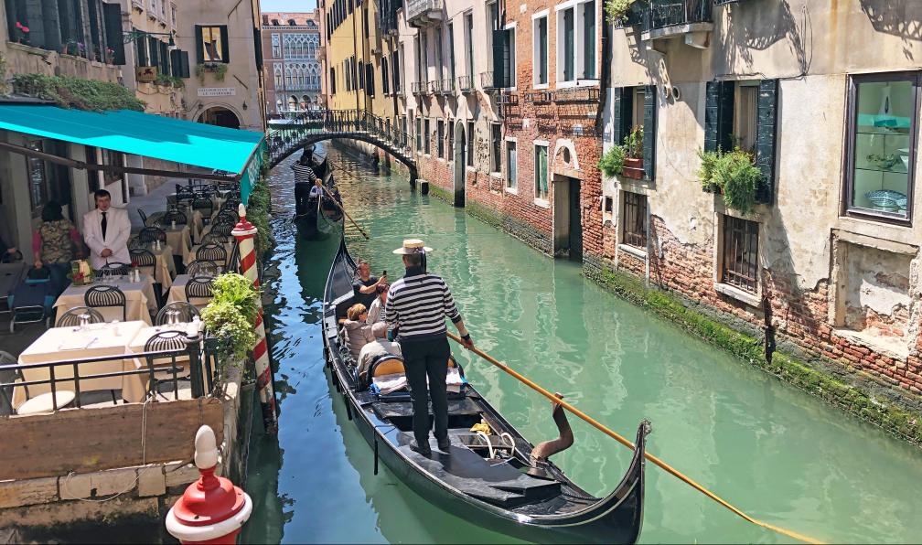 Eurohike - Virée en gondole sur les canaux de Venise en Italie. - Du Lac de Garde à Venise - 5