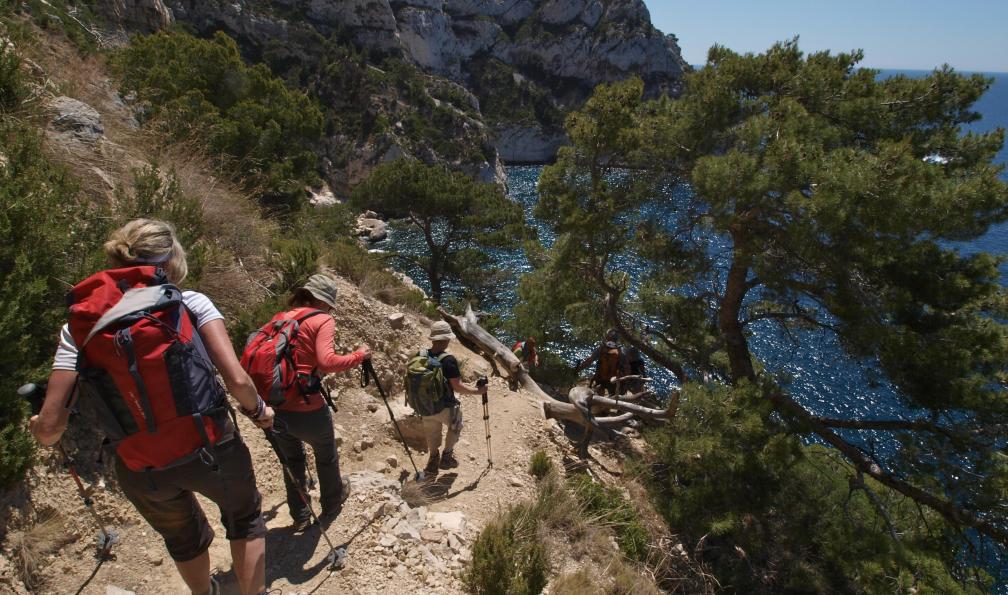 Randonneurs dans les calanques, Provence. - Traversées et sommets des Calanques - 15