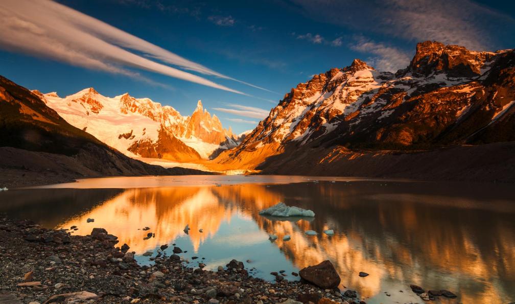 Anton_Petrus -  Istock -  Cerro Torre, parc National de Los Glaciares, Patagonie, Argentine. - Des glaciers de Patagonie au désert d'Atacama - 2