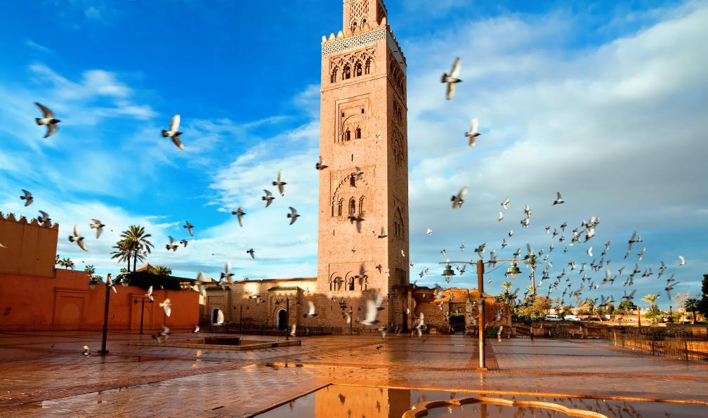 mmeee -  Istock -  Mosquée de la Koutoubia, Marrakech; Maroc - Retour aux sources à Essaouira - 9