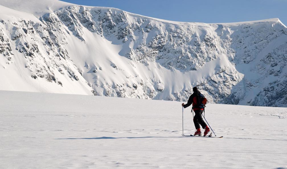 VichoT -  Istock -  ski de randonné sur le mont Rila;Bulgarie - Rila et Pirin, ski de rando en Bulgarie - 5
