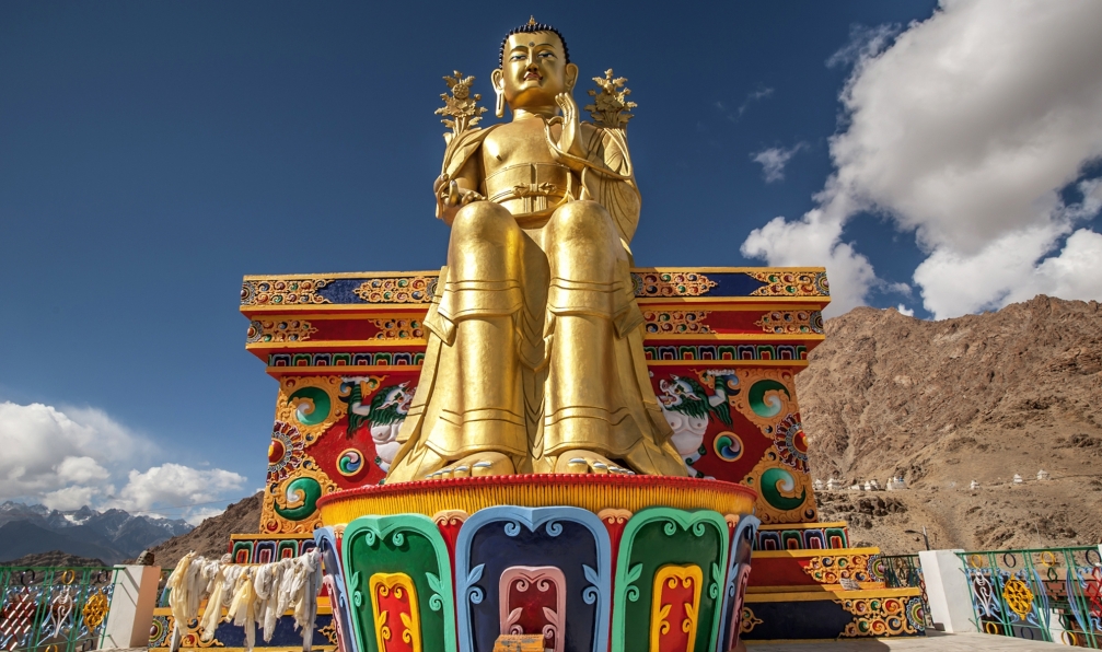 sihasakprachum -  istock -  Statue de Bouddha au Likir, Inde himalayenne - Markha, Kang Yatse et lac Tso Moriri - 3