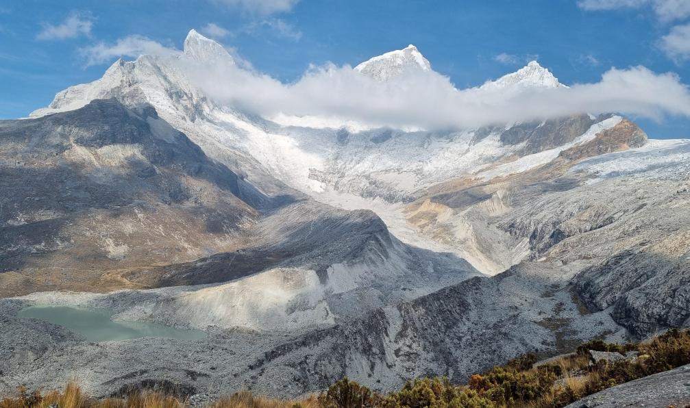 Aurora - Adobe Stock - Vue panoramique du mont Pisco avec le glacier et le lac glaciaire, Cordillère Blanche, Pérou - Cordillères Blanche, Huayhuash et Pisco (5750 m) - 17