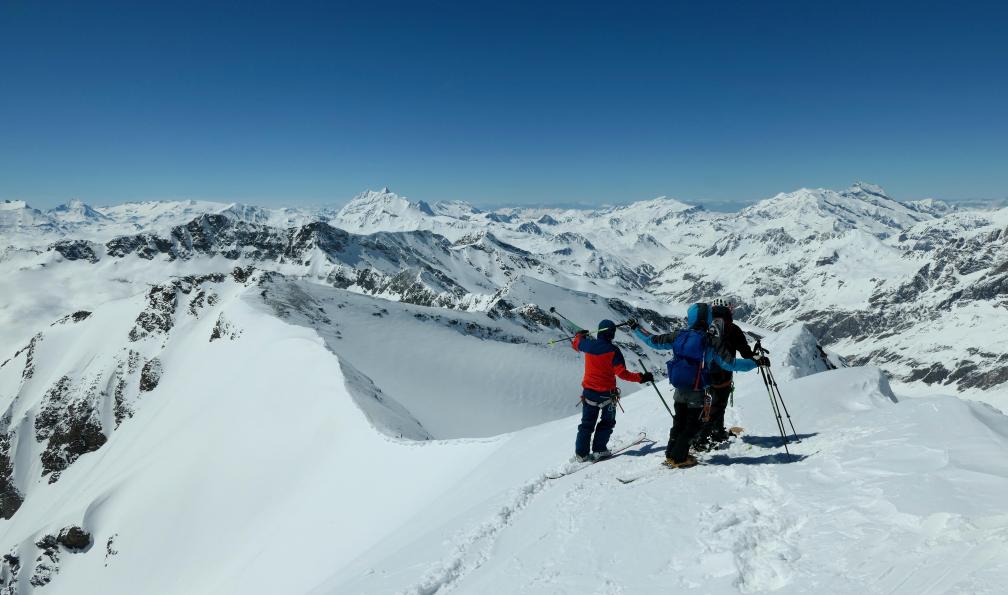 Feuillet - Benjamin - Skieurs au sommet de la Grande Aiguille Rousse, Val d'Isère, France - Sommets et glaciers à ski entre Vanoise et Italie - 5