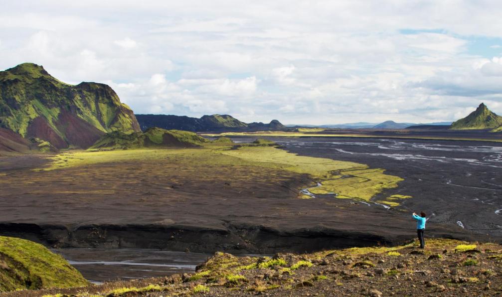 jacquesvandinteren -  istock -  Panorama de Takgil, Islande - Trek volcanique du Fjallabak - 5