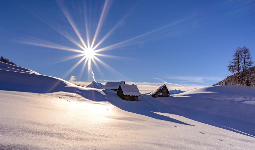 Bruno - Adobe stock - Paysage hivernal dans le Queyras, France - Débuter le ski de rando dans le Queyras - 11