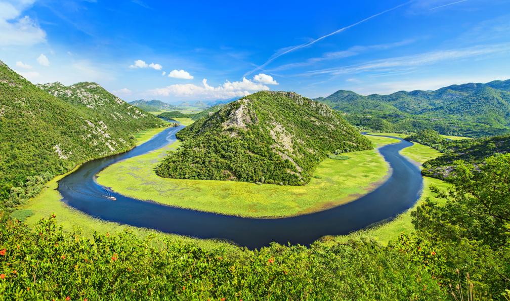 EMrpize - stock.adobe.com - Canyon de la rivière Rijeka Crno Jevica près de la côte du lac Skadar, Monténégro - Le tour du Monténégro  - 1