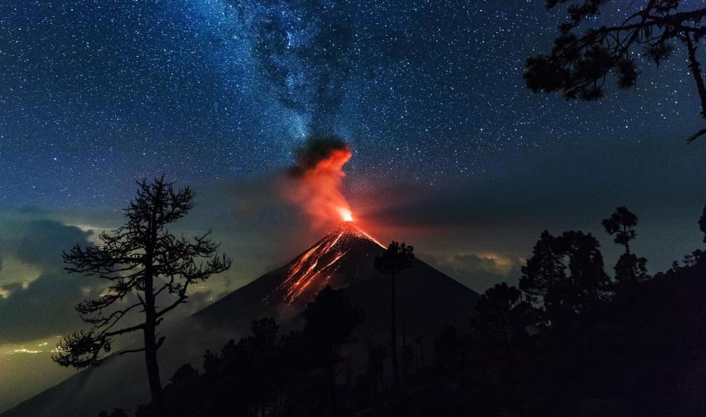 Bartussek - Ingo - Adobe stock - Eruption du volcan el Fuego, Guatemala - La symphonie volcanique guatémaltèque - 11