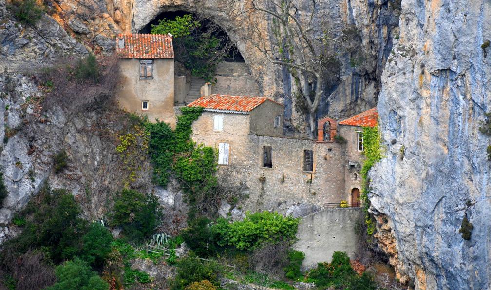 Bernaudon - Myriam - Ermitage Saint-Antoine de Galamus, pays Cathare, Aude - Des Châteaux Cathares à la Méditerranée - 7