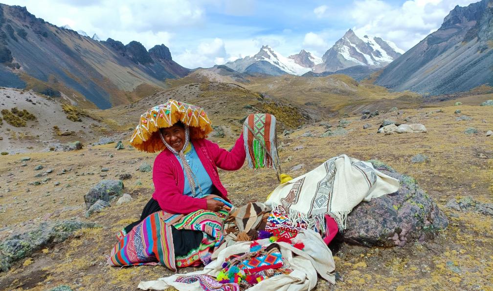 Busillet - Lydie - Femme dans la Cordillère Vilcanota, Pérou - Panoramas Andins - 10