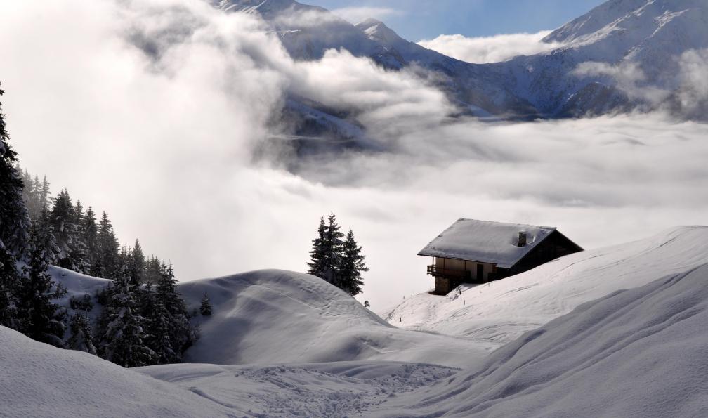 Chalet d'alpage et mer de nuages, Beaufortain, Alpes France. - Raquette confort au coeur du Beaufortain - 7