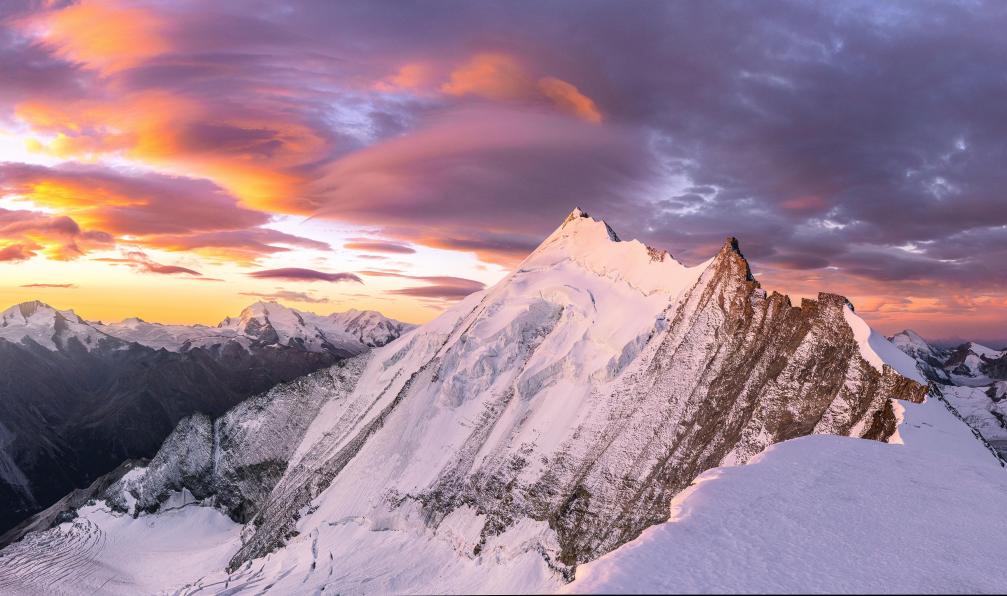 Voyage en Haute Montagne - La couronne impériale et le Bishorn (4153 m)