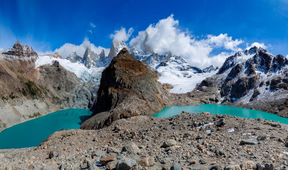 pwollinga - Adobe Stock - Panorama sur le mont Fitz Roy et Laguna-De-los-Tres, Parc National Los Glaciares, Patagonie, Argentine - L'Argentine de bout en bout - 7