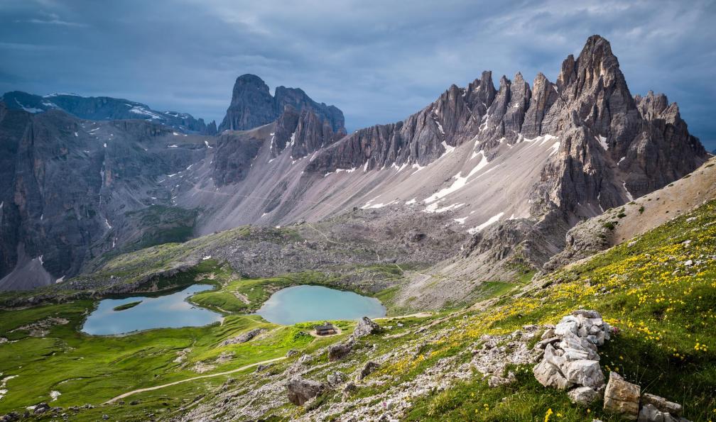 JohanSjolander -  istock -  Mont Paterno et Piani lac dans les Dolomites, Italie - Le meilleur des Dolomites de Cortina - 3