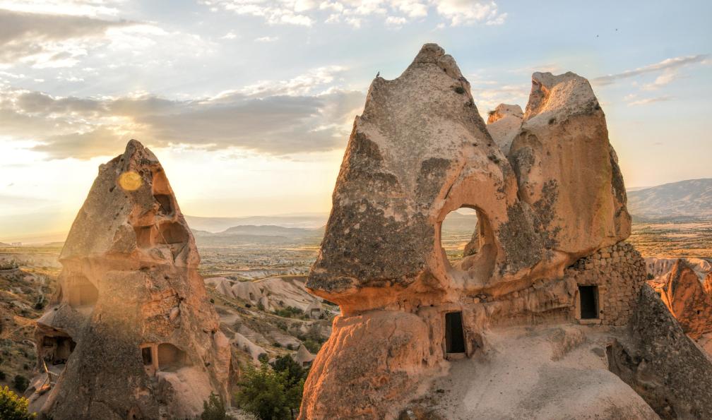 omeroner -  Istock -  Maison troglodyte,Göreme;Turquie - Aux portes du ciel : Cappadoce, Taurus et Ararat - 2