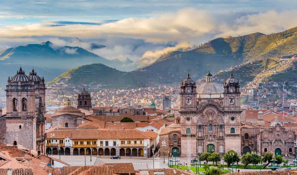 sharptoyou - Adobe stock - Lever de soleil sur la Plaza de armas, Cusco, Pérou - Au pays de l'Inca - 10