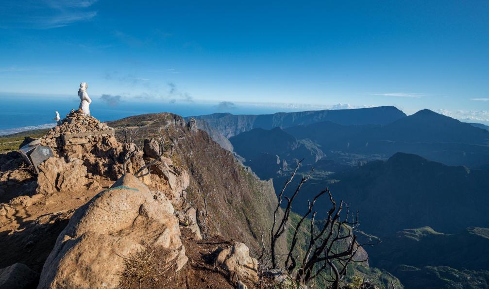 Bouton - Pascal -  Ascension du Grand Bénare (2898 m) par le Maïdo, La Réunion - L'île aux trésors - 8
