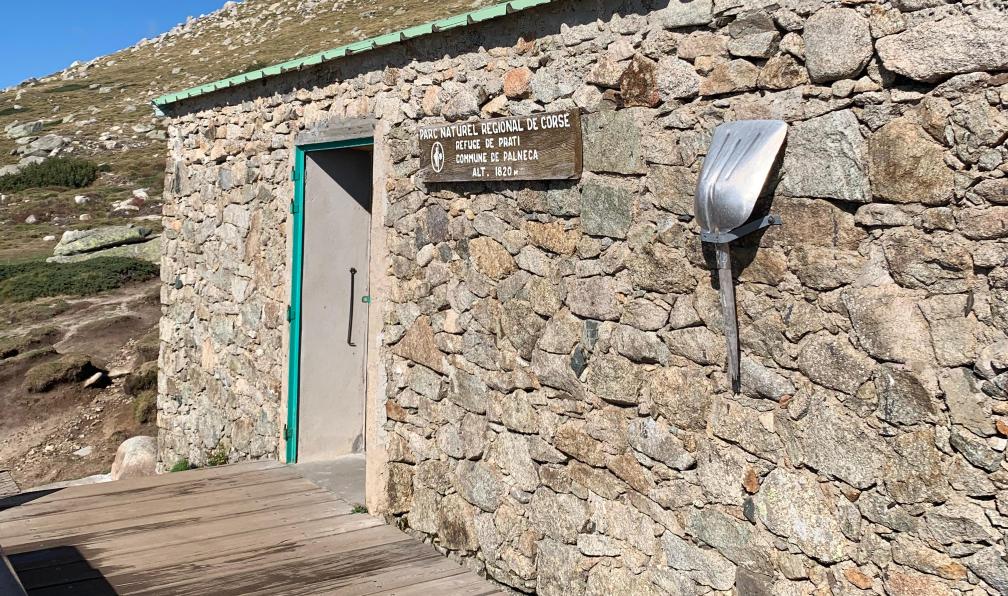 C.WILL - Adobe stock - Refuge de Prati en Corse - Découverte du GR20 sud - 8