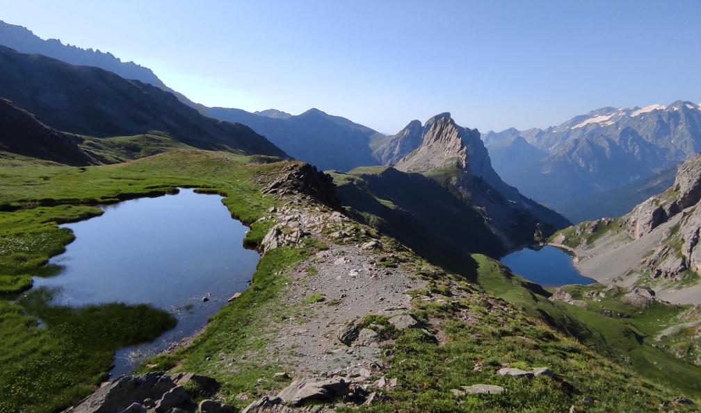 Hauer - Florian - Vue sur Grand Lac depuis le lac de la Ponsonnière, Ecrins, France - Panorama des Ecrins - 2
