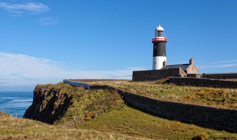 spumador - Adobe Stock - Île de Rathlin, phare Est, Irlande du Nord - Sur les traces des géants en Irlande du Nord - 9