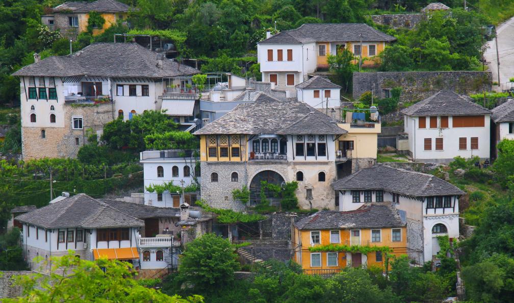 Toussaint - Jean-Marc - Maisons traditionnelles de Gjirokaster, Albanie - Ma family en Albanie  - 7
