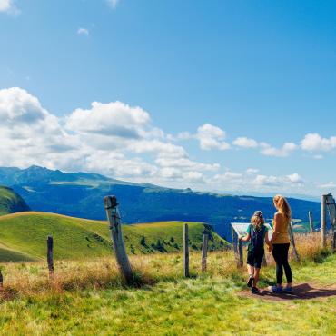 volcans d'auvergne en famille