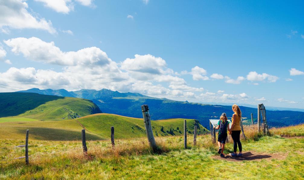 massif-central-volcans-d-auvergne-en-famille
