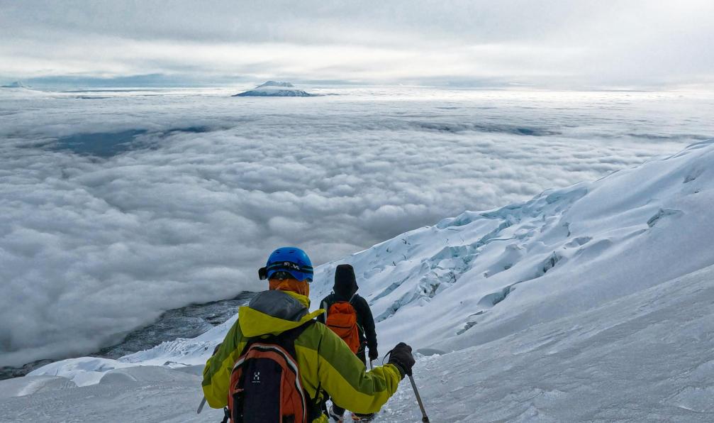 Delee - Florian - Unsplash - Alpinistes à la descente du Cotopaxi en Équateur. - Ascension des géants d'Équateur (15 J) - 8