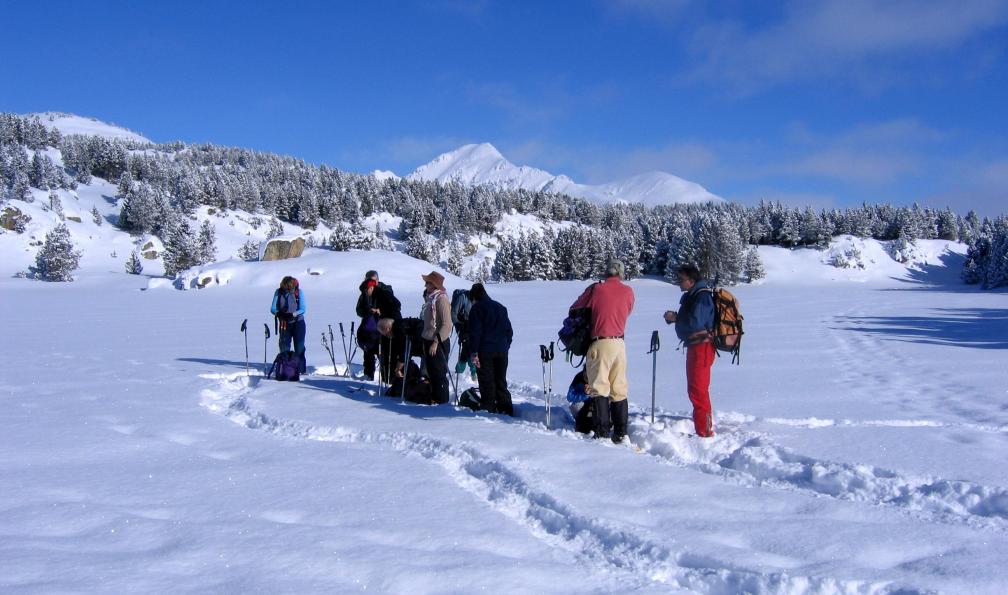 Raquettistes dans le val d'Aran, Pyrénées, Catalogne, Espagne.
Randonades. - Montagnes du Val d'Aran à raquettes - 2