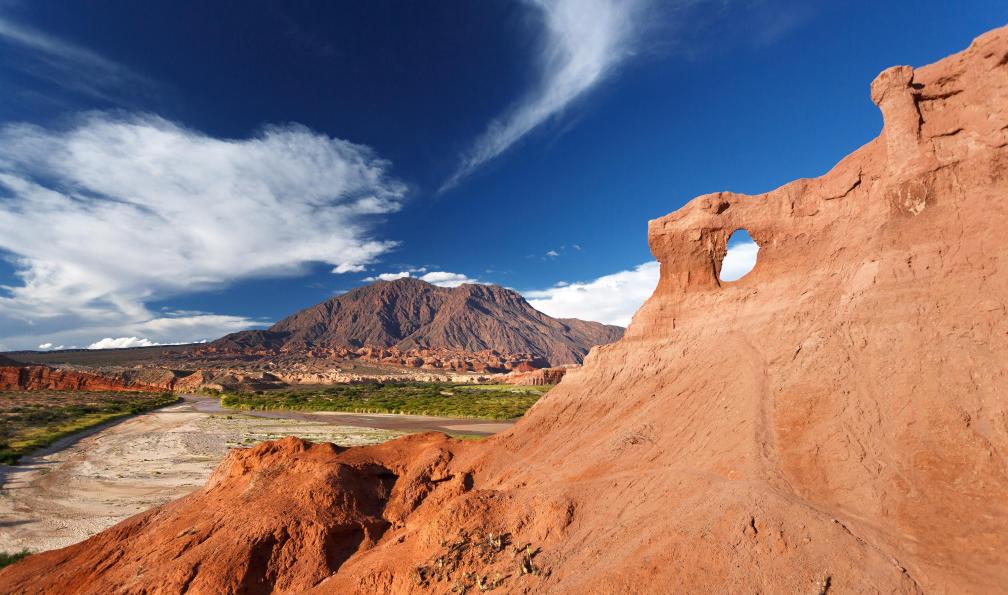 sunsinger  -  shutterstock -  Formation rocheuse, Quebrada de Cafayate, Salta, Argentine - L'Argentine aux mille couleurs - 8