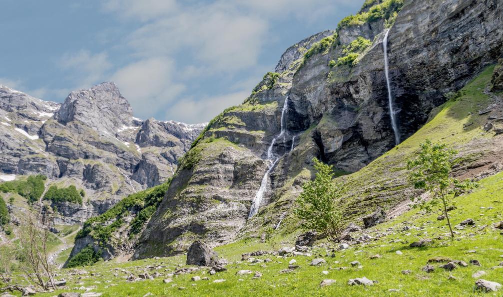 Adobe stock -  Cascades de Sixt fer à cheval, massif du Haut Giffre, Mont-Blanc, France - GTA : Du lac Léman à Chamonix - 6