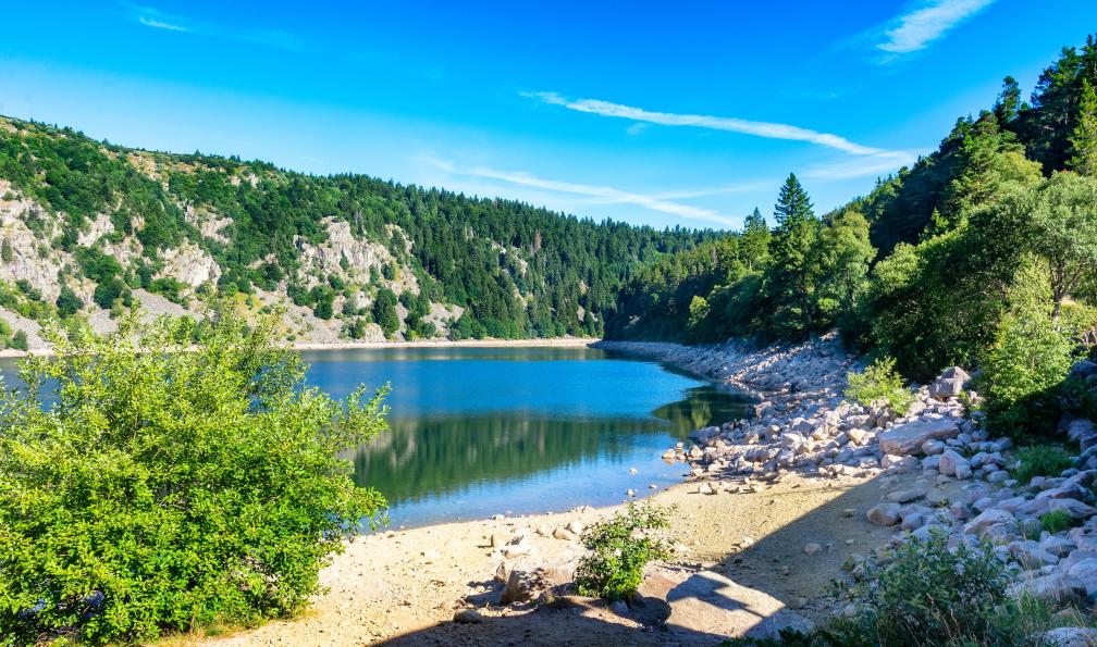 STINFLIN - Pascal - Adobe stock - Lac blanc dans les montagnes des Vosges, France - Trek alsacien, entre vignes et montagnes - 4