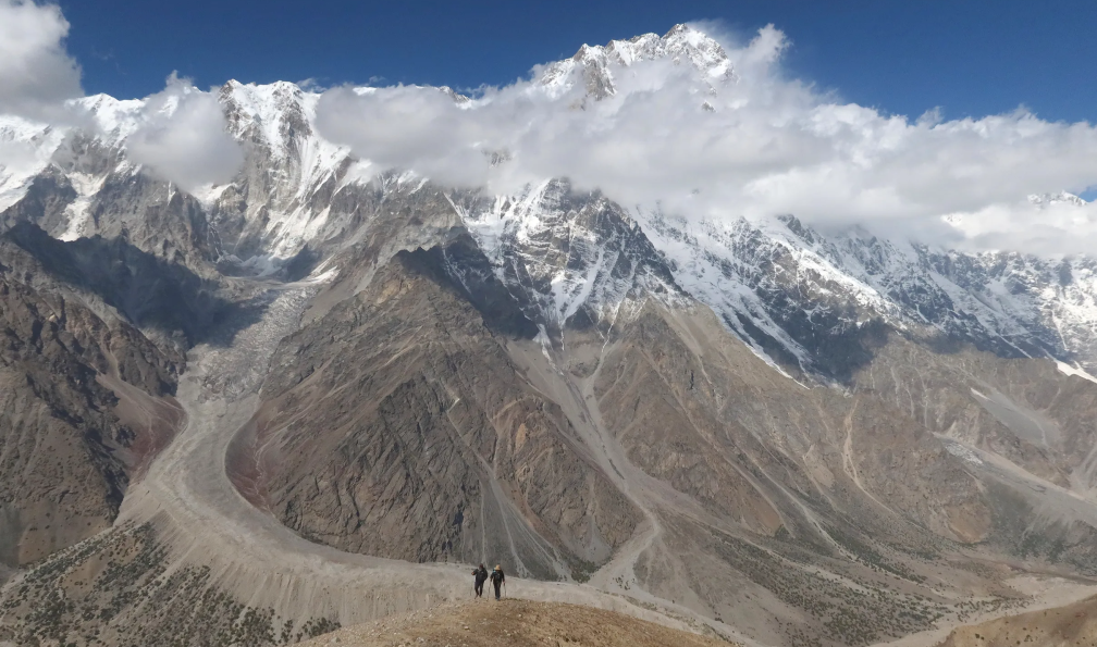 Neyret - Pierre - Randonneurs, vue sur le Nanga Parbat, Pakistan - Trek autour du Nanga Parbat avec Pierre Neyret  - 1