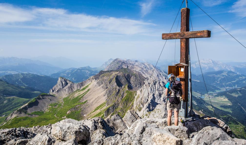 Randonnées aériennes dans les Aravis