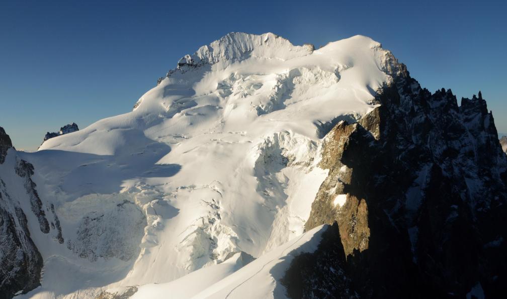Mazet -  Philippe -  Glacier du Dôme des Écrins;France - Débuter en alpinisme dans le massif des Ecrins - 1