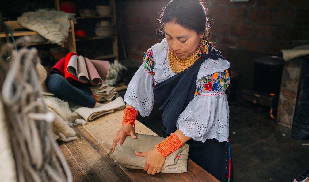 Aventure & Prestige Ecuador - L'atelier artisanal de chapeaux en laine feutrée de Belen, Equateur - Altiplano, Amazonie, Galápagos (confort) - 5