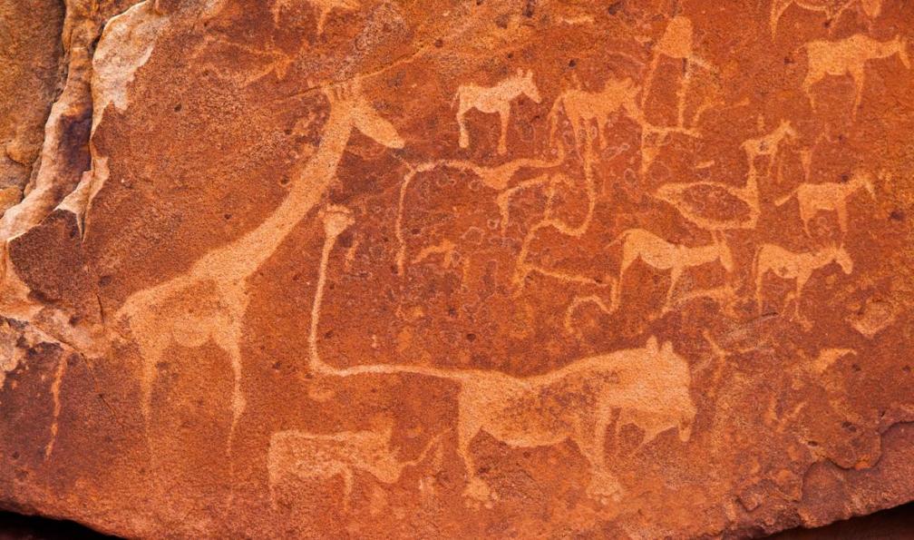 PytyCzech -  istock -  Gravures préhistoriques, Twyfelfontein en Namibie - Les sentiers de la Voie lactée - 5