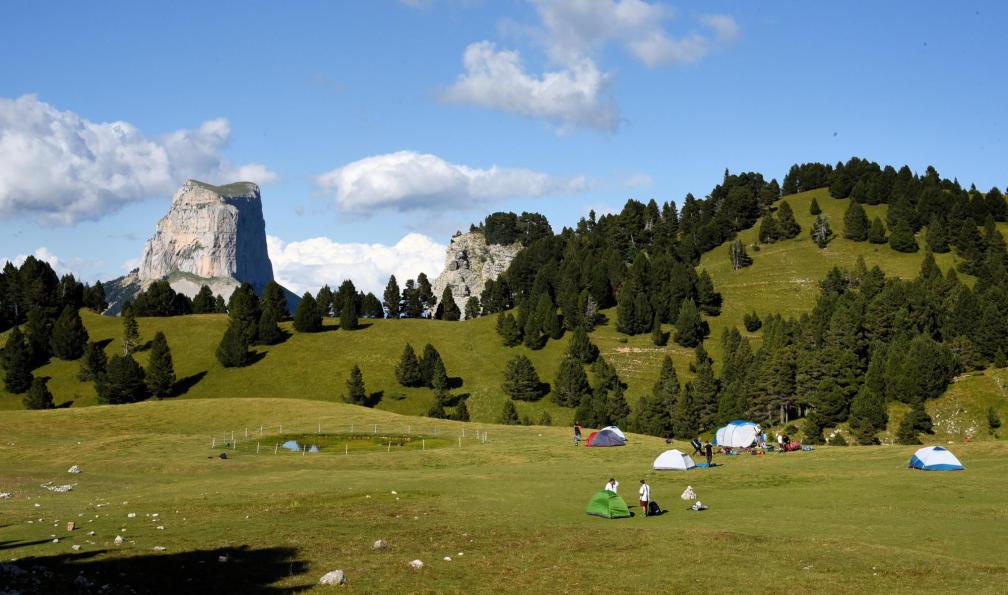 Vercors Escapade - Bivouac dans le Vercors avec le Mont aiguille comme décor, France - Mon premier trek dans le Vercors avec un âne - 2