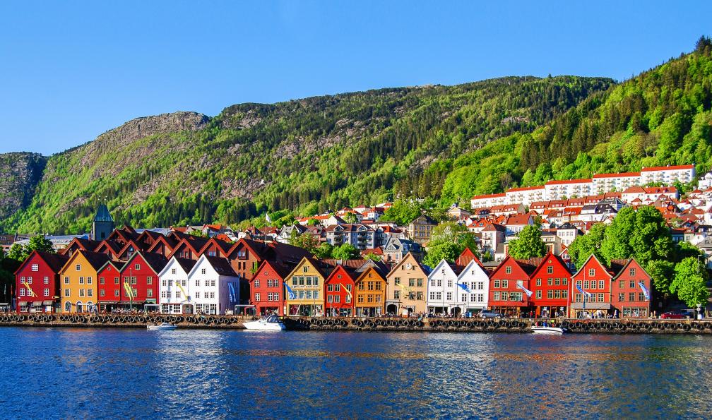 Zarnell -  Istock -  Ville de Bergen, Norvège.  - Les fjords du Sud - 1