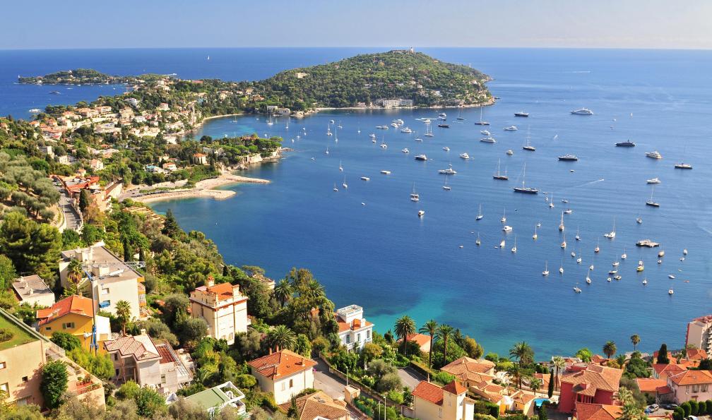 GISTEL - stock.adobe.com - Le village côtier de Saint-Jean-Cap-Ferrat, France - Les balcons d'Azur : de Menton à Nice - 10