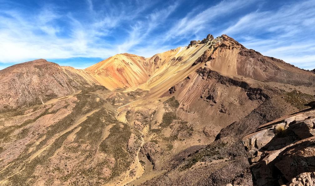 Busillet - Lydie - Vue sur le volcan Tunupa en Bolivie. - Les trésors de l'Altiplano - 7