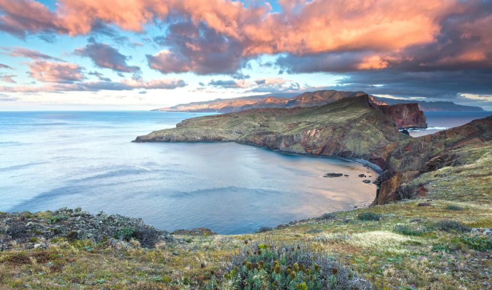 Evgeni Dinev -  Adobe stock 159740008 -  Côte est de l'île de Madère-Ponta de Sao Lorenco, Madère - Madère, l'île fantastique - 5