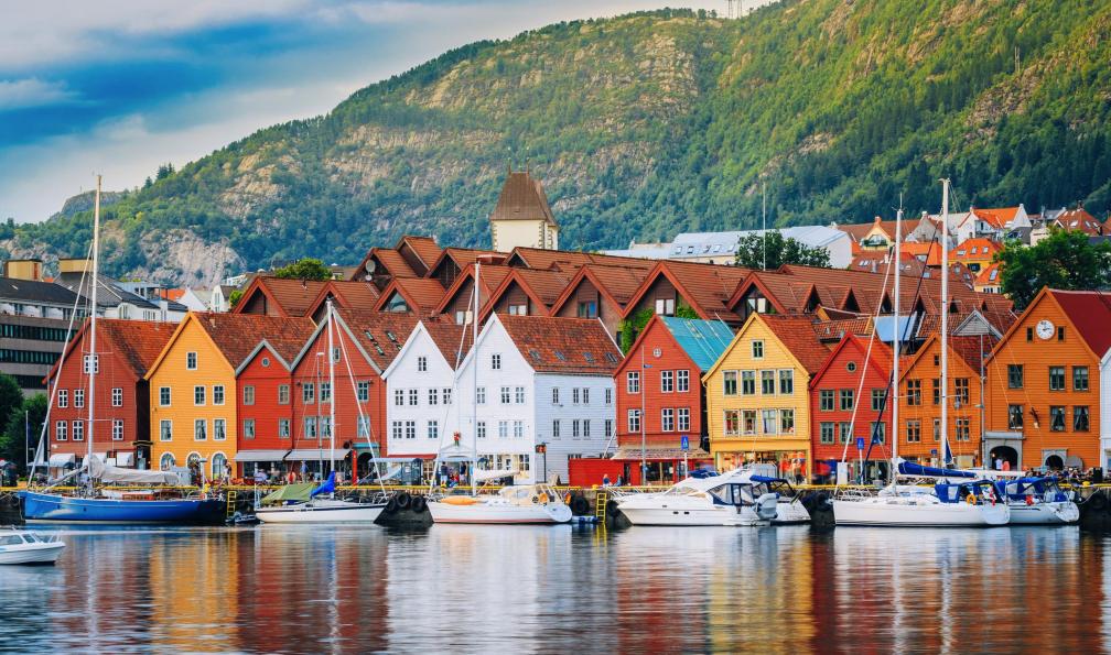 bruev -  istock -  Bergen, Norvège - Des grands fjords aux îles Lofoten - 1
