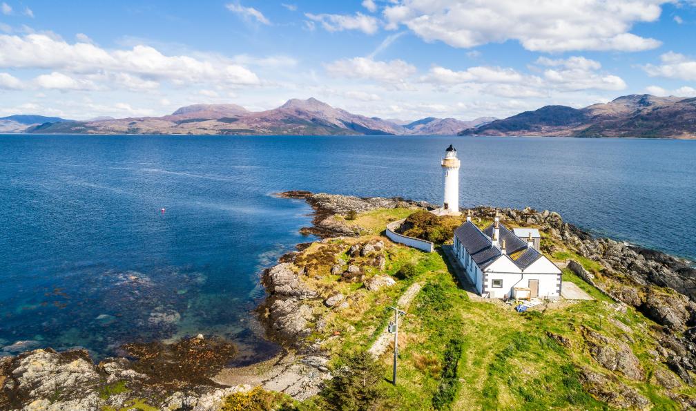 rpeters86 -  Istock -  Phare de Ornsay Armadale;Ecosse - Les routes enchantées d'Ecosse - 6
