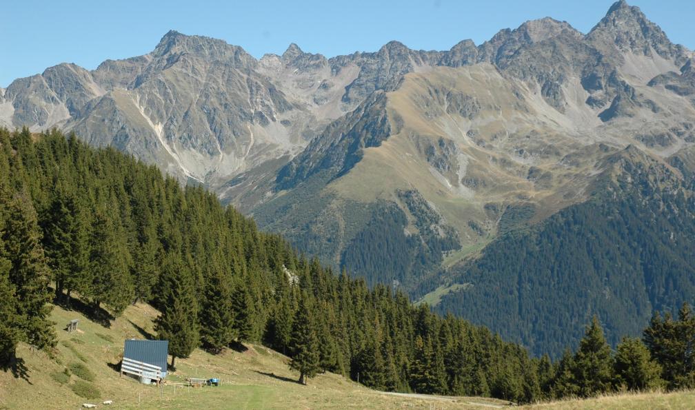 Massif de Belledonne, au-dessus du Pleynet, Sept-Laux, Alpes France. - Secrets et merveilles de Belledonne - 4