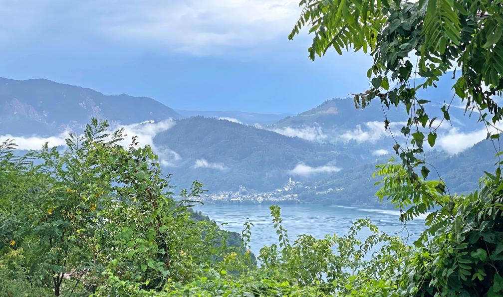 Eurohike - Vue plongeante sur le lac de Garde en Italie. - Du Lac de Garde à Venise - 7