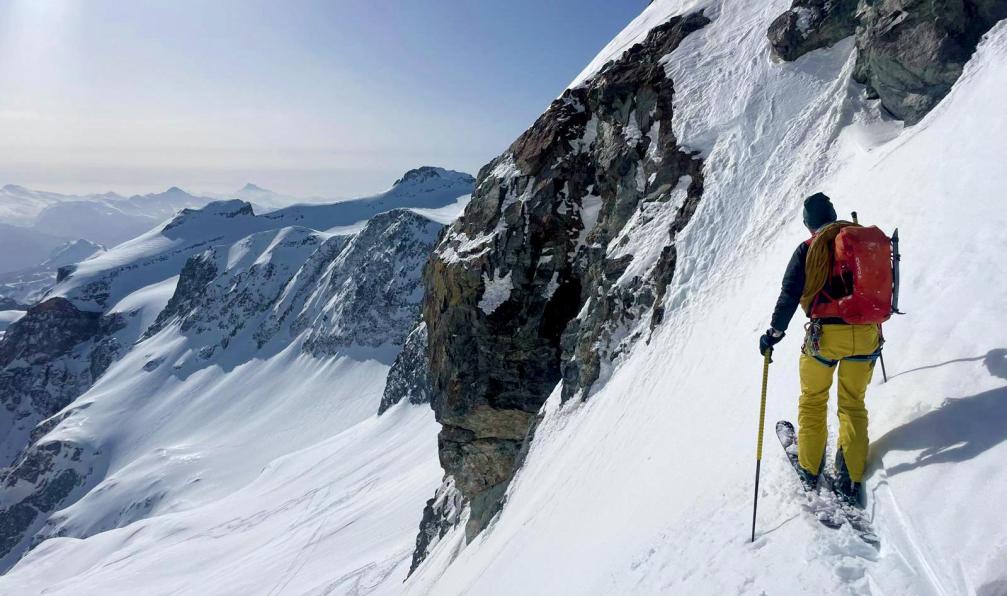 Hauer - Florian - Skieur dans les Ecrins, Alpes, France - La haute route des Ecrins à ski - 11