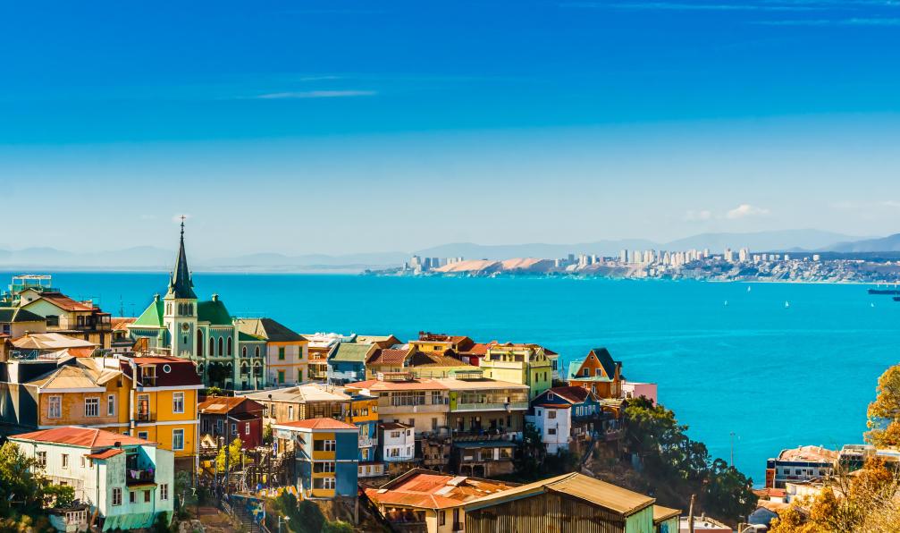 streetflash - Adobe stock - Ville portuaire de Valparaíso, classée au patrimoine mondial de lUnesco, Chili - De la Patagonie à l'île de Pâques - 9